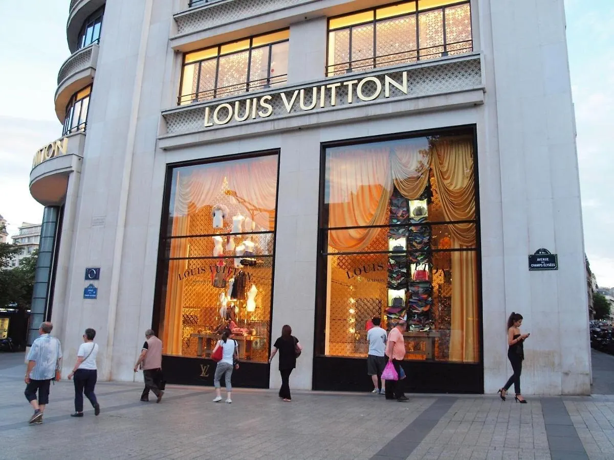 Sttudio Champs Elysees *